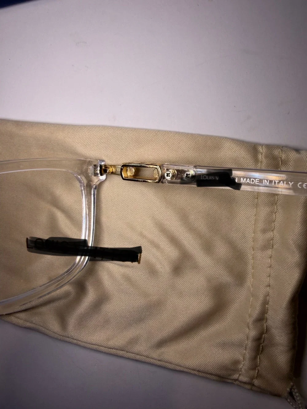 Clear/Gold Woman’s Eyeglasses with Case